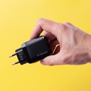 1017847-9-ladowarka-sieciowa-z-2-portami-usb-usb-c-wozinsky-hurtownia-sklep.jpg