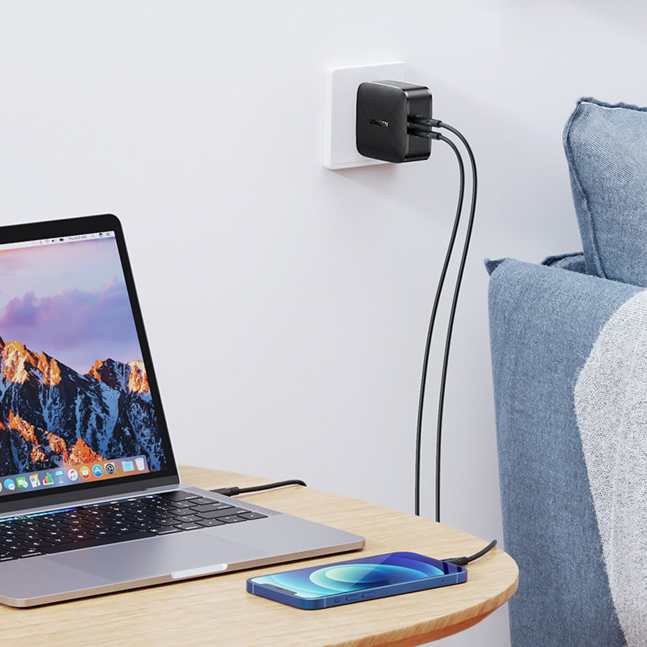 1018953-3-ladowarka-sieciowa-2x-usb-c-66w-power-de-ugreen-hurtownia-sklep.jpg